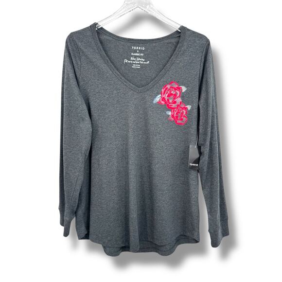 Torrid blouse large Roses Flocked Girlfriend V-Neck Long Sleeve Tee gray NEW - Picture 1 of 8